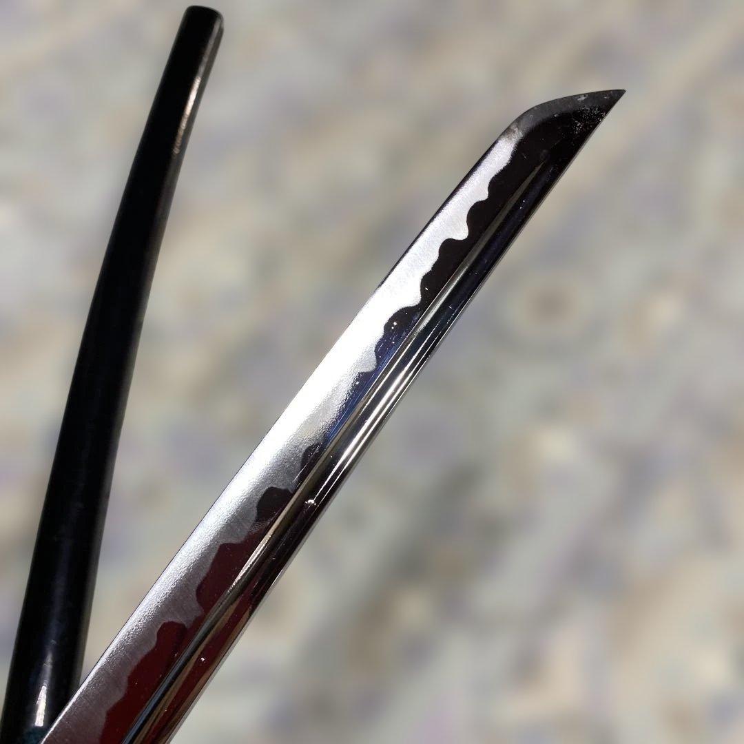 模造刀(居合刀) 紺色柄 菊彫丸鍔 黒呂鞘