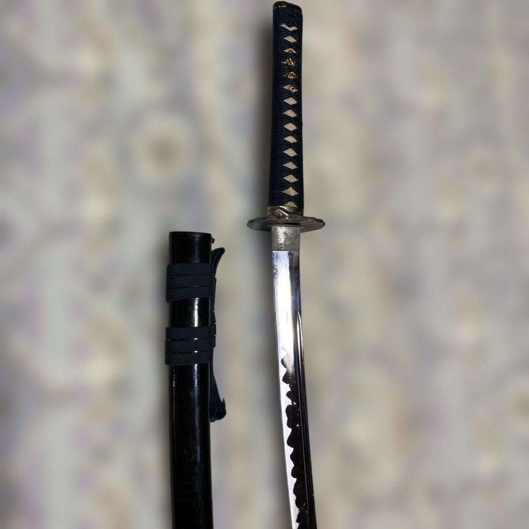 模造刀(居合刀) 紺色柄 菊彫丸鍔 黒呂鞘