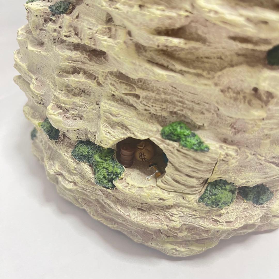 紅の豚　ライトアップサウンドジオラマ ポルコのアジト