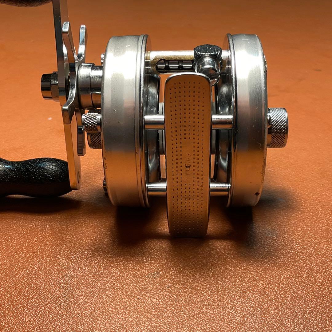 HEM03 ABU アンバサダー 4500C メンテ済 フレーム修正済