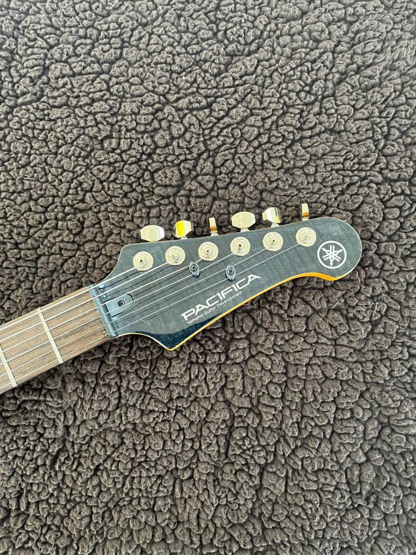 YAMAHA PACIFICA 612VⅡFM トランスルーセントブラック