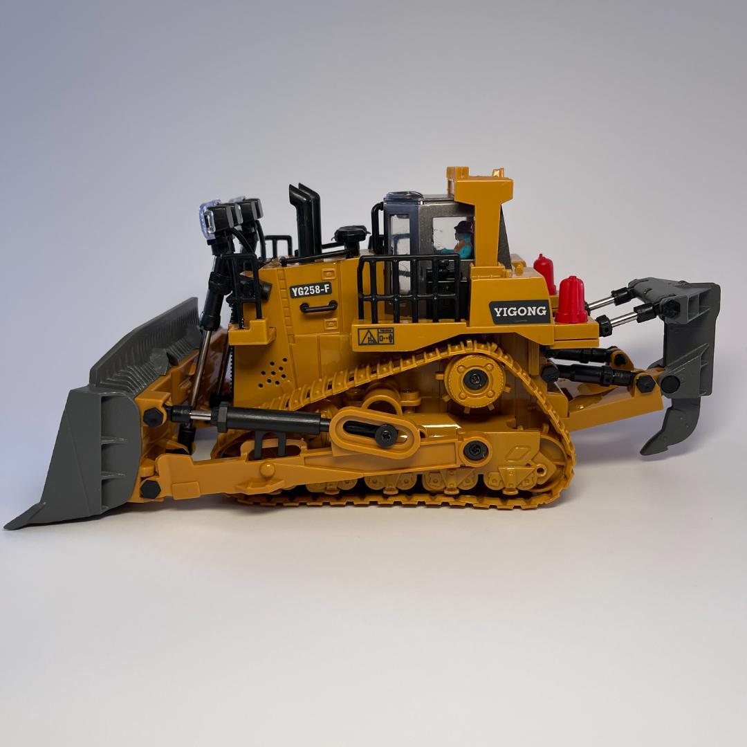 RCトラックタイプトラクター（合金製）