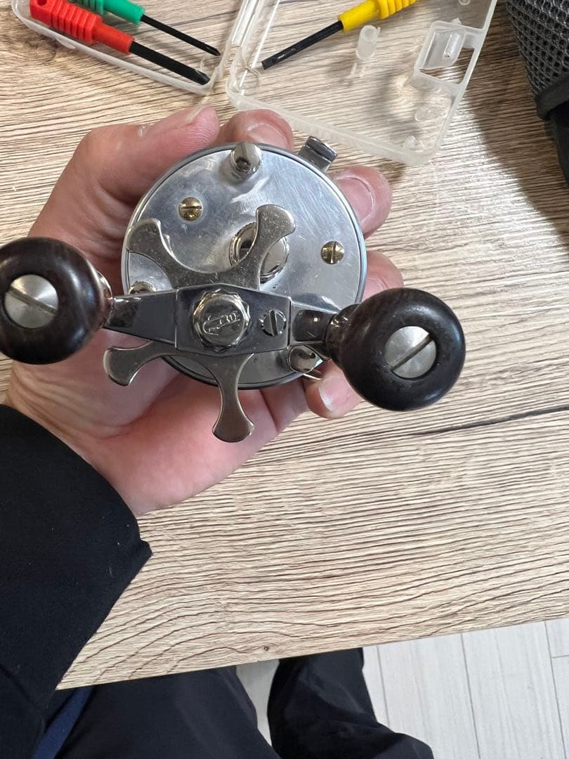 五十鈴工業 BC421 左巻き 渓流 ベイトリール