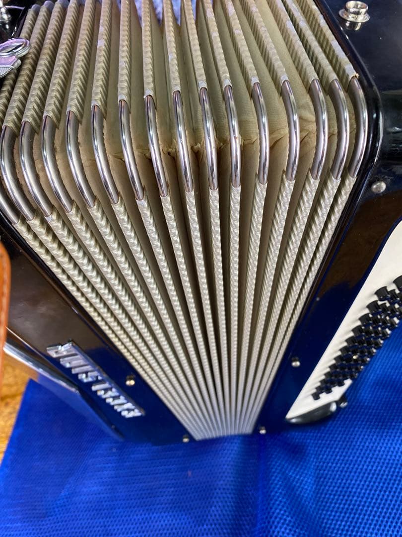 初心者の方最軽量EXCELSIORアコーディオン6kgプラスチックサブタ革張交換