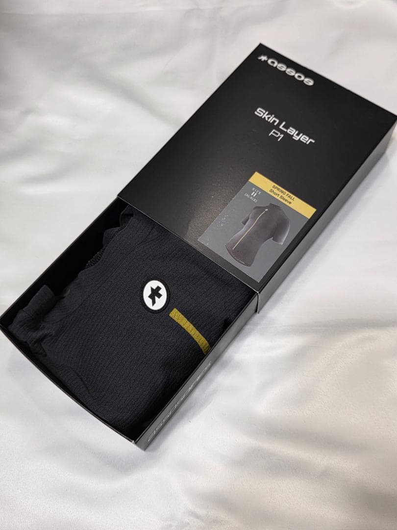 Assos 春秋用　ベースレイヤー　サイズ2