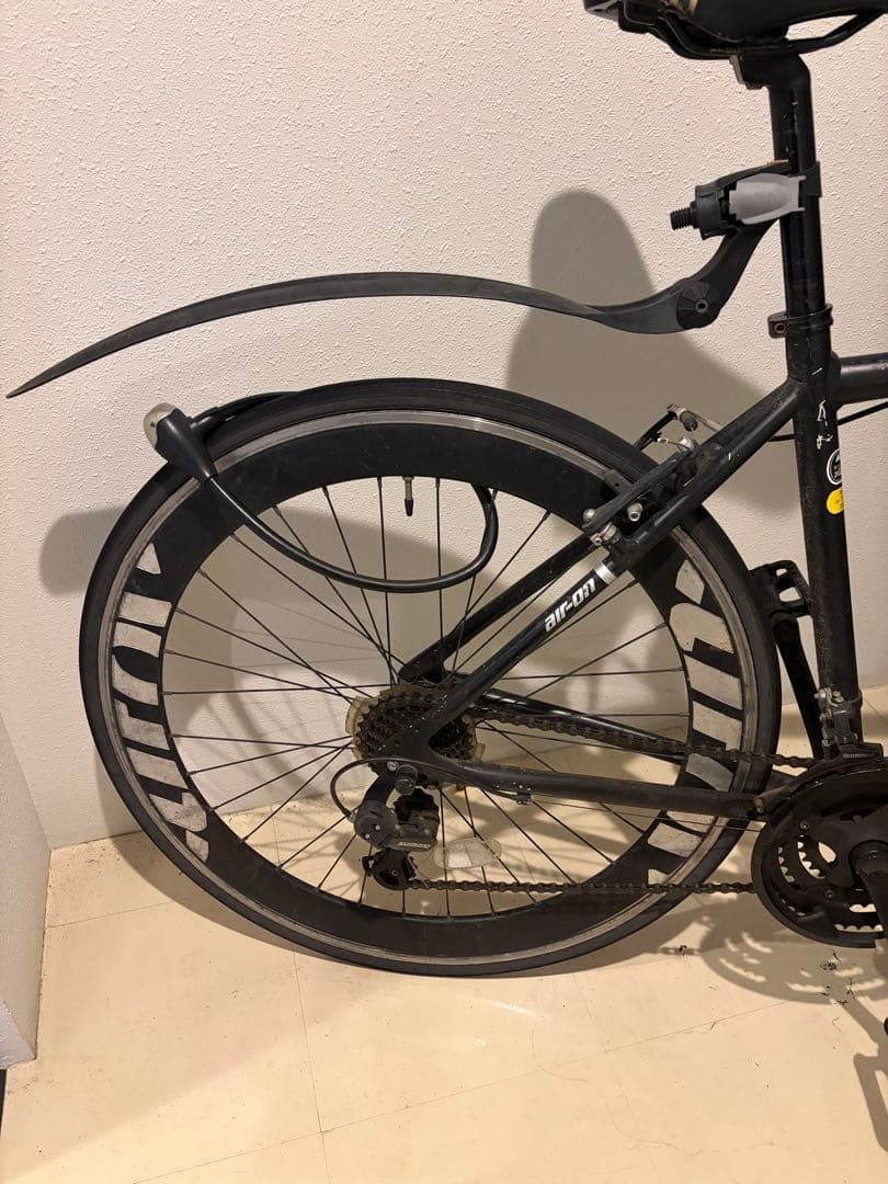 現地渡し、札幌のみ　クロスバイク　700cc 27段ギア搭載