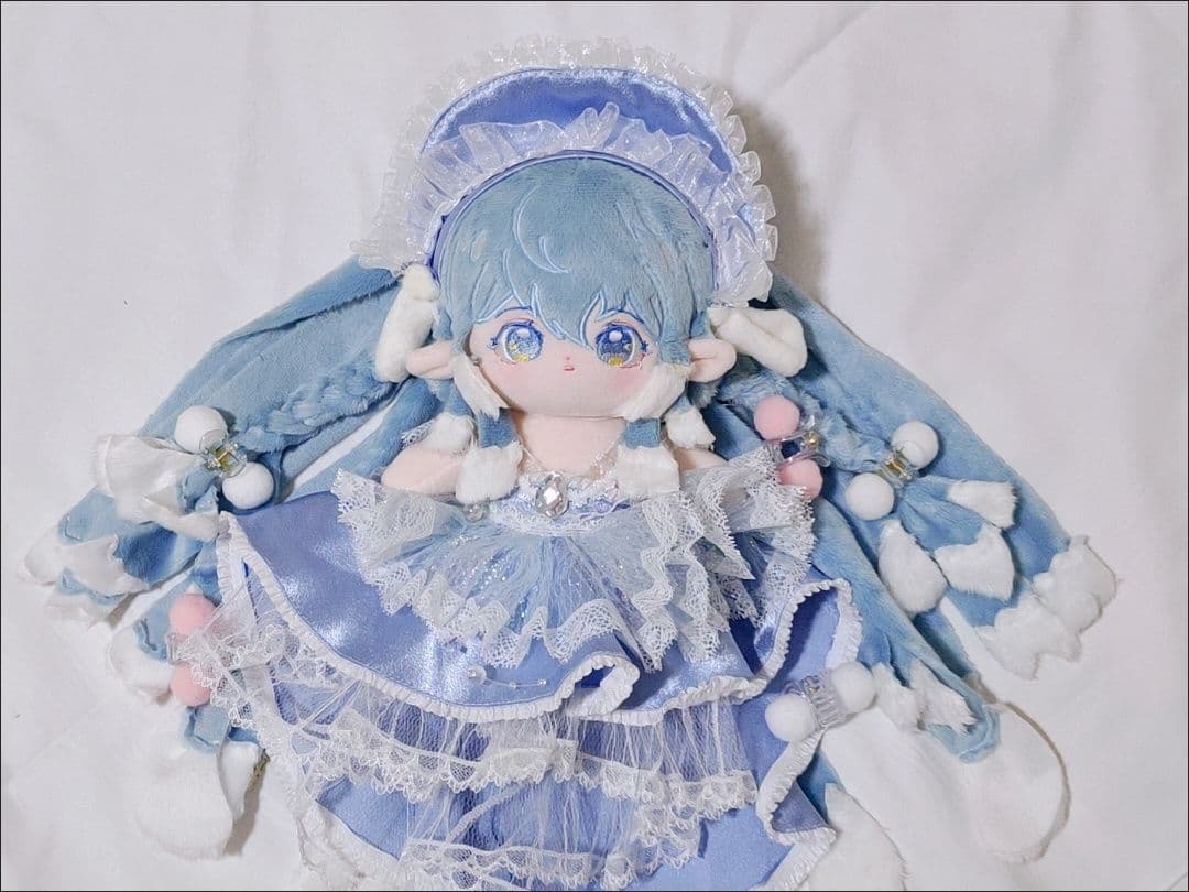 ぬいぐるみ服　20cm　新品　現品着せ替え　ドレス　ワンピース　宮廷　豪華