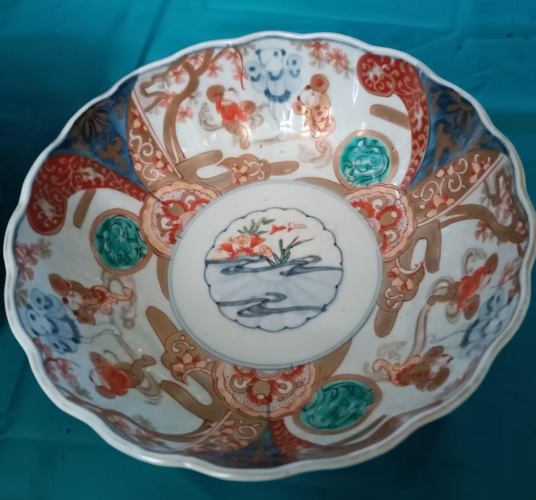 【古伊万里】　金彩染め付け　赤絵唐子人物絵　三ツ鉢揃い　菓子鉢　美術品　江戸期