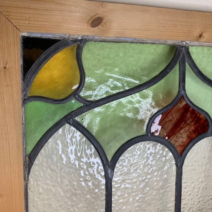 英国アンティーク　ステンドグラス　枠外寸：幅55x高さ59(cm)