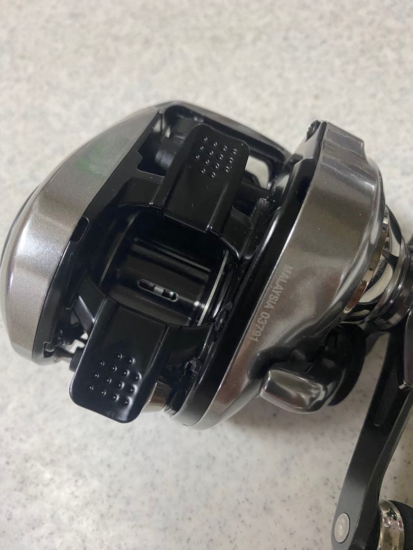 SHIMANO シマノ　炎月（エンゲツ）プレミアム　151HG ハイギア 美品