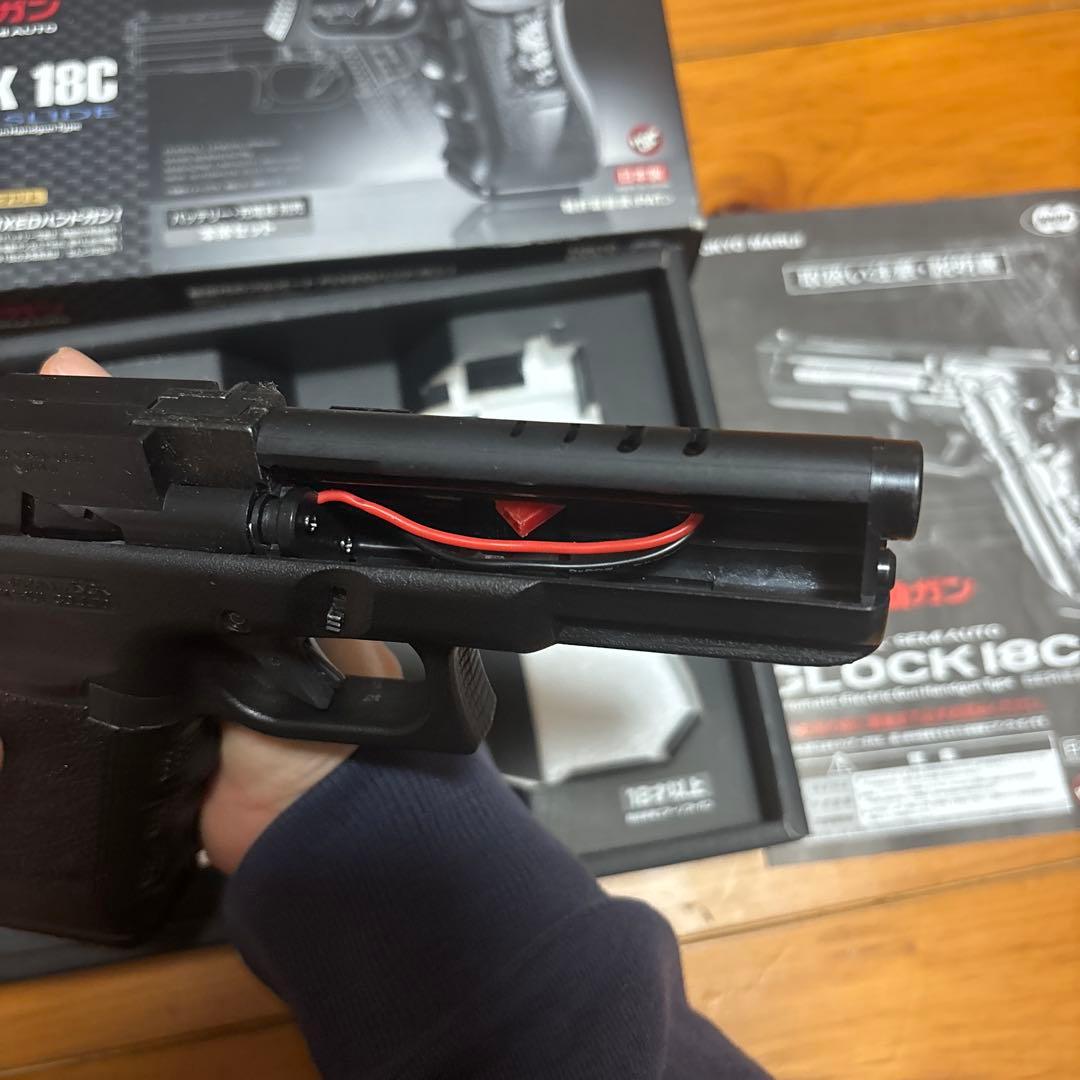 東京マルイグロック18c電動ハンドガン　レール、リポコネクター付き