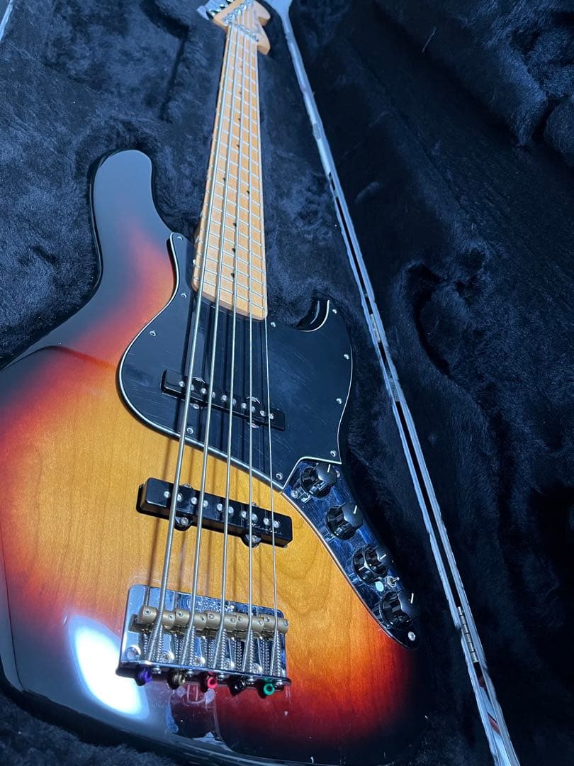 ベース Fender Deluxe Active Jazz Bass V
