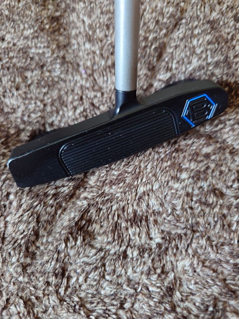 ベルナルディ　センター