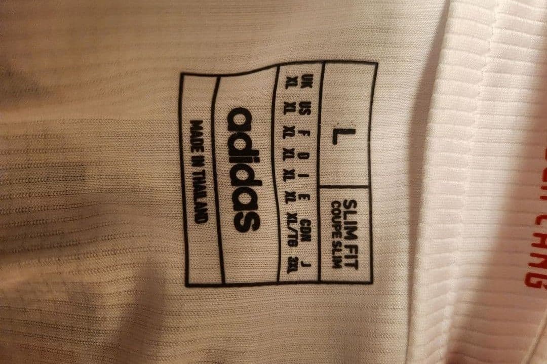 ケイン　ユニフォーム　バイエルン・ミュンヘン　イングランド代表　ブンデスリーガ