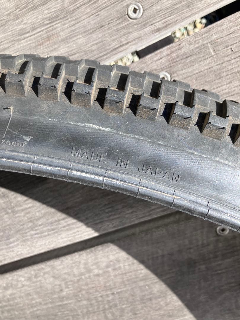 BRUCE GORDON Rock’n Road 650x48B