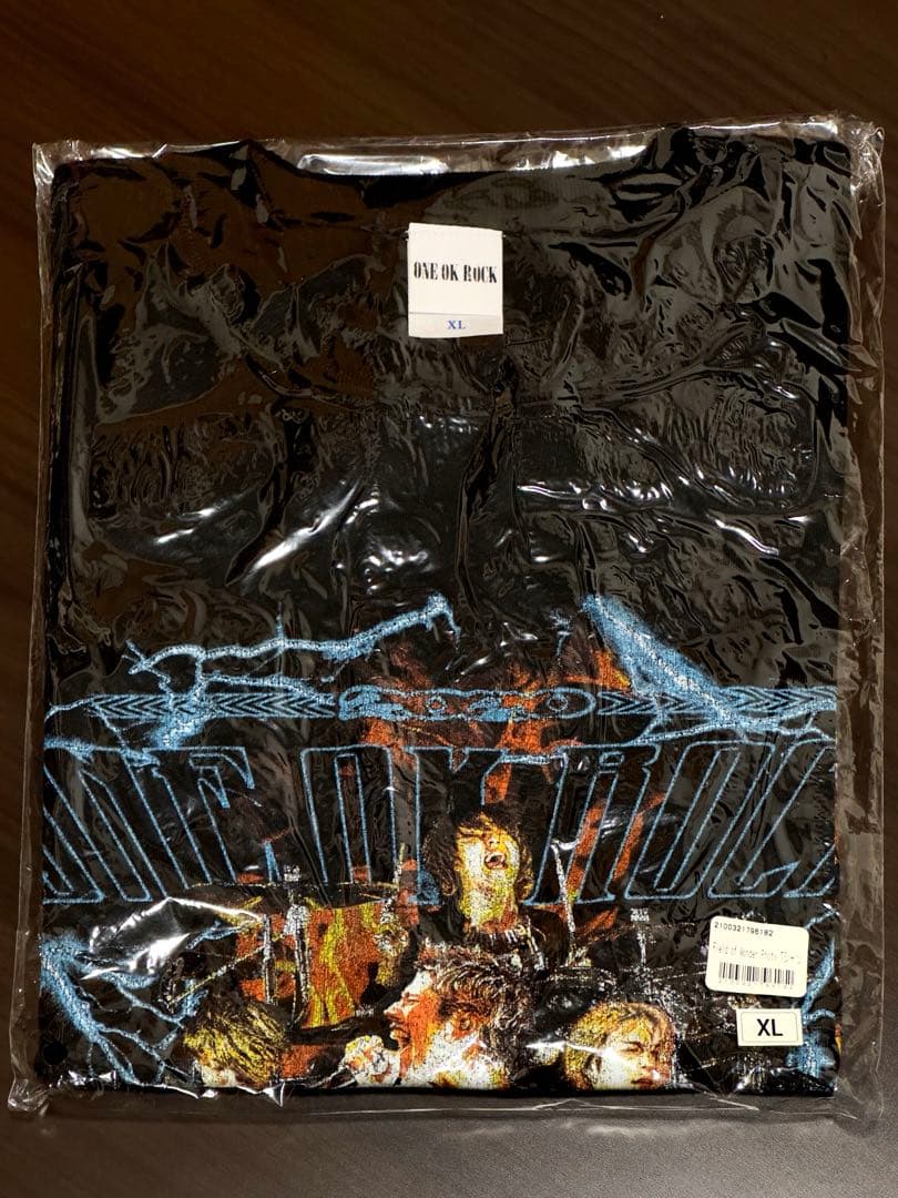 新品 ONE OK ROCK Tシャツ field of wonder XL