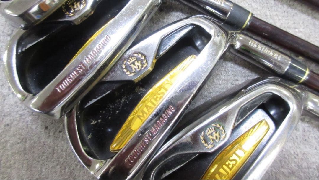 稀少品！MAJESTY アイアン８本セットPARSEC PRESTIGIO R