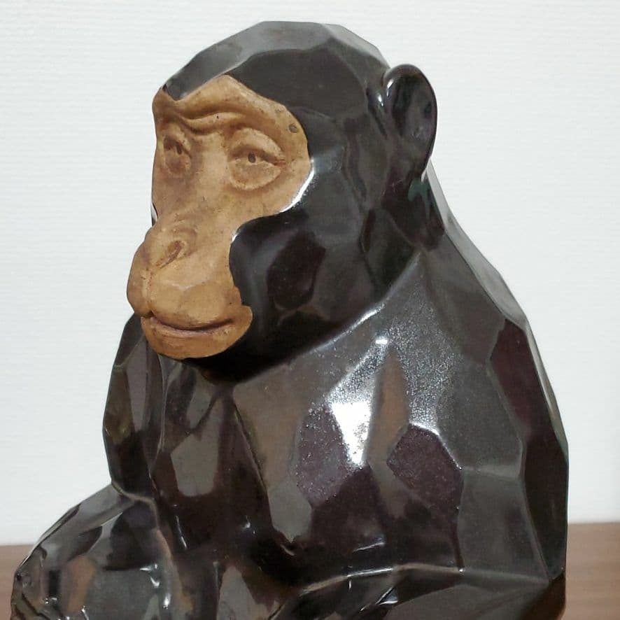 九谷焼　猿の置物　陶秀作