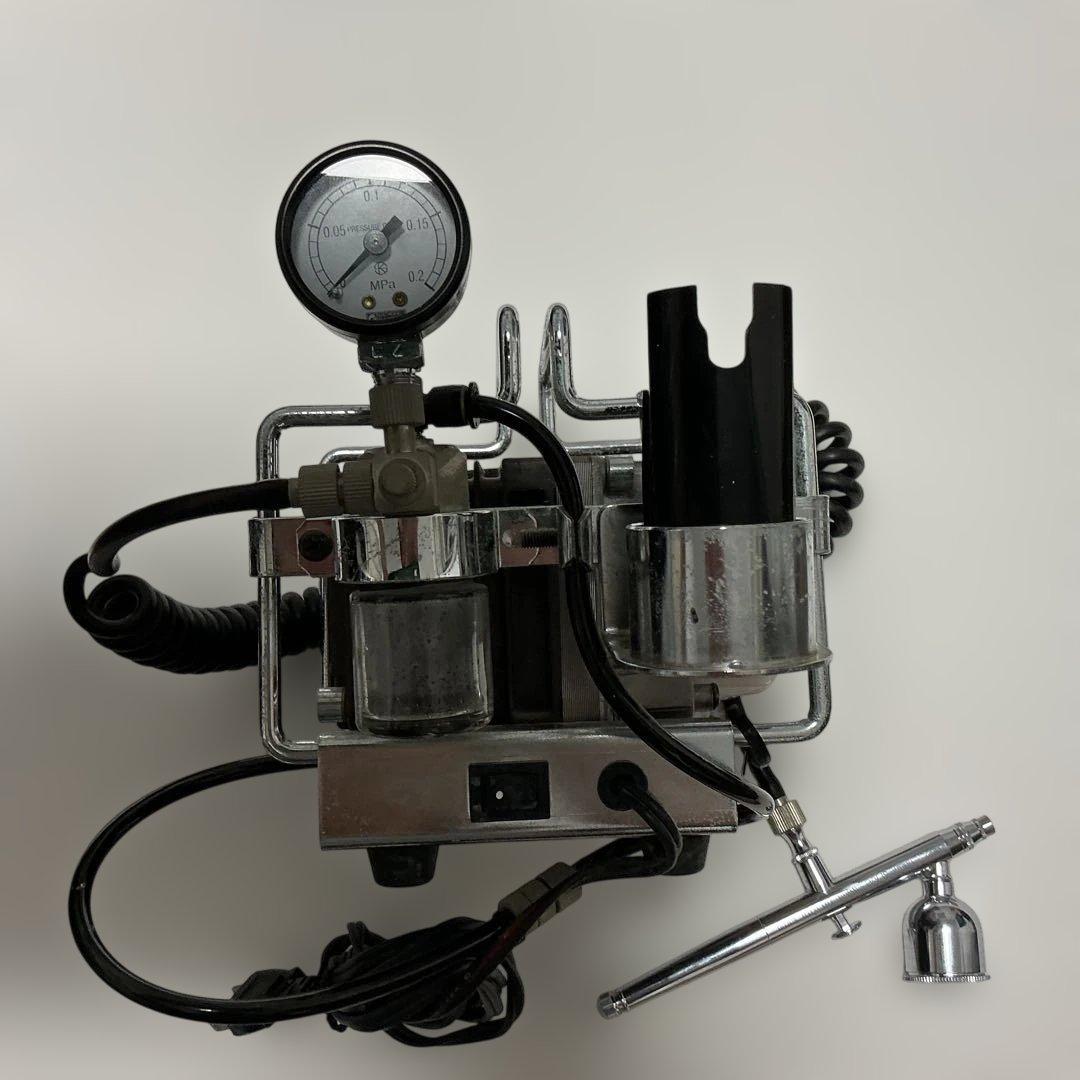 Mr.リニアコンプレッサー L5 ホビー用塗装用具　タミヤHGハンドピース付き