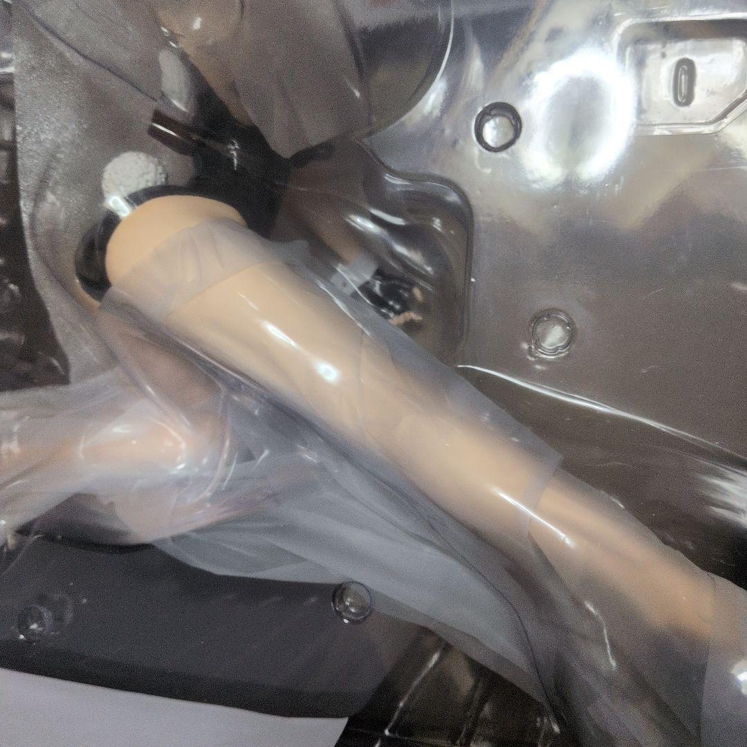 ブラックラグーン　レヴィ生足　バニー