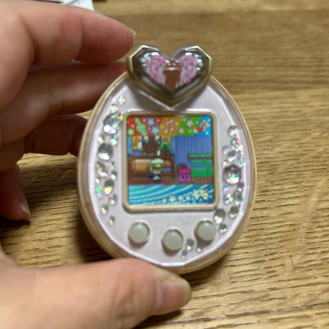 d*3様 たまごっちピース　Tamagotchi P's ピンク本体　たまデコピ