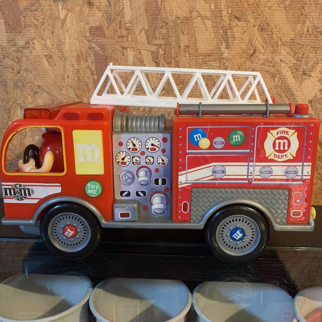 M&M's 消防車 チョコディスペンサー　レア