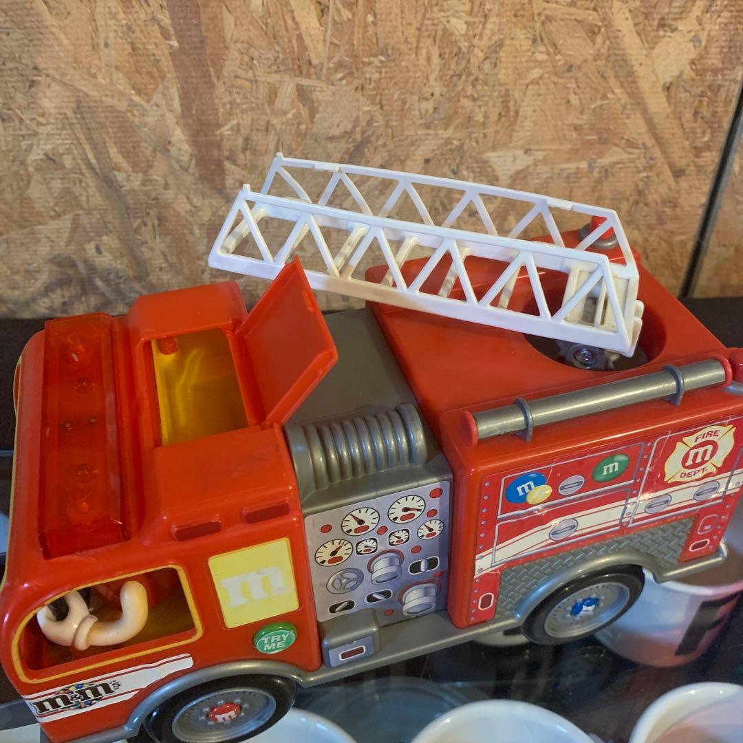 M&M's 消防車 チョコディスペンサー　レア