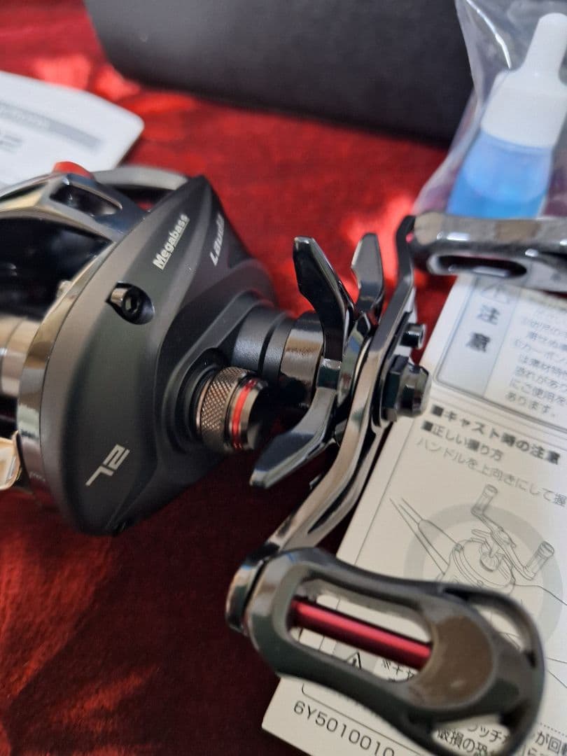 【新品未使用】Lauda72 RIGHT MEGABASS REEL
