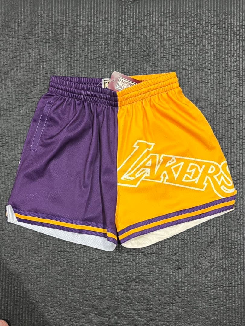 mitchell&ness Lakers バスケットショーツ Sサイズ