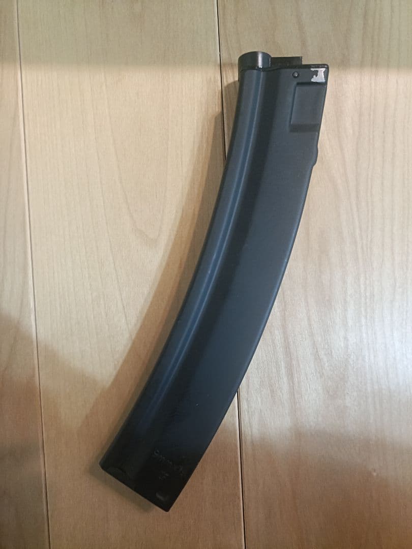 東京マルイH&K MP5A5 リポバッテリーと新品BB弾付き