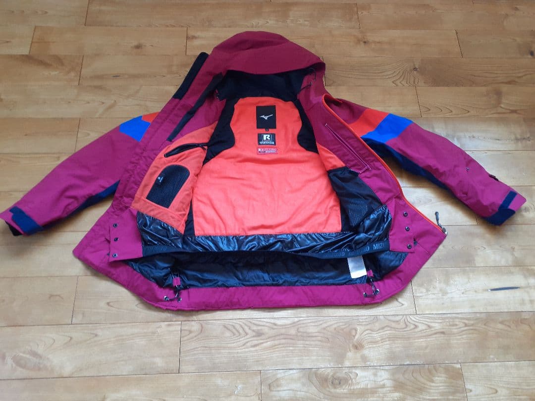 【美品】ミズノ　 スキーウェア　ジャケット　S　マムート　モンベル　パタゴニア