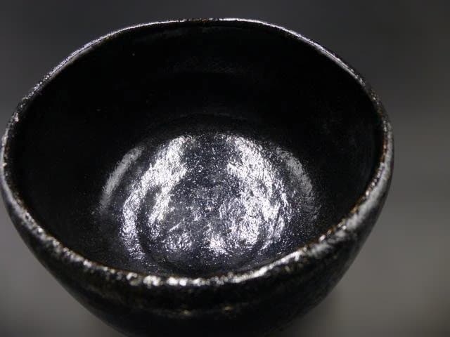 楽吉左衛門　十五代　直入　黒茶碗／共箱／銘「弁慶」／表千家十四代　而妙斎極め箱