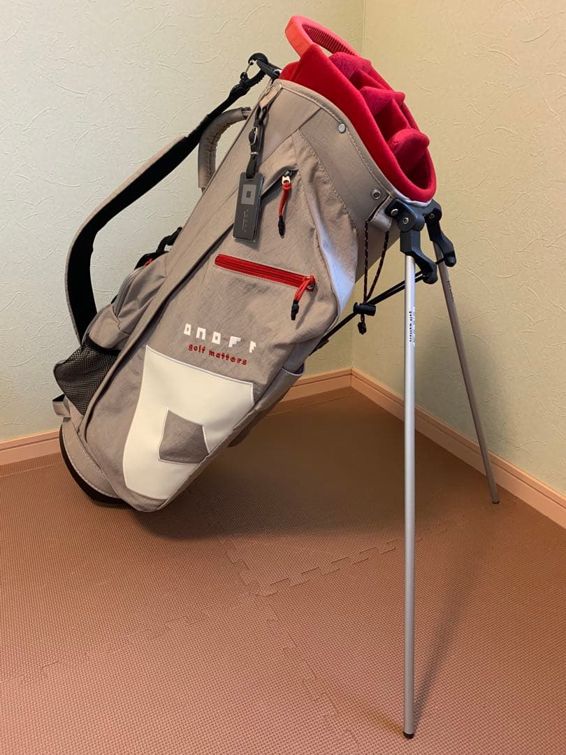 ONOFF ゴルフスタンドバッグ サンドベージュ