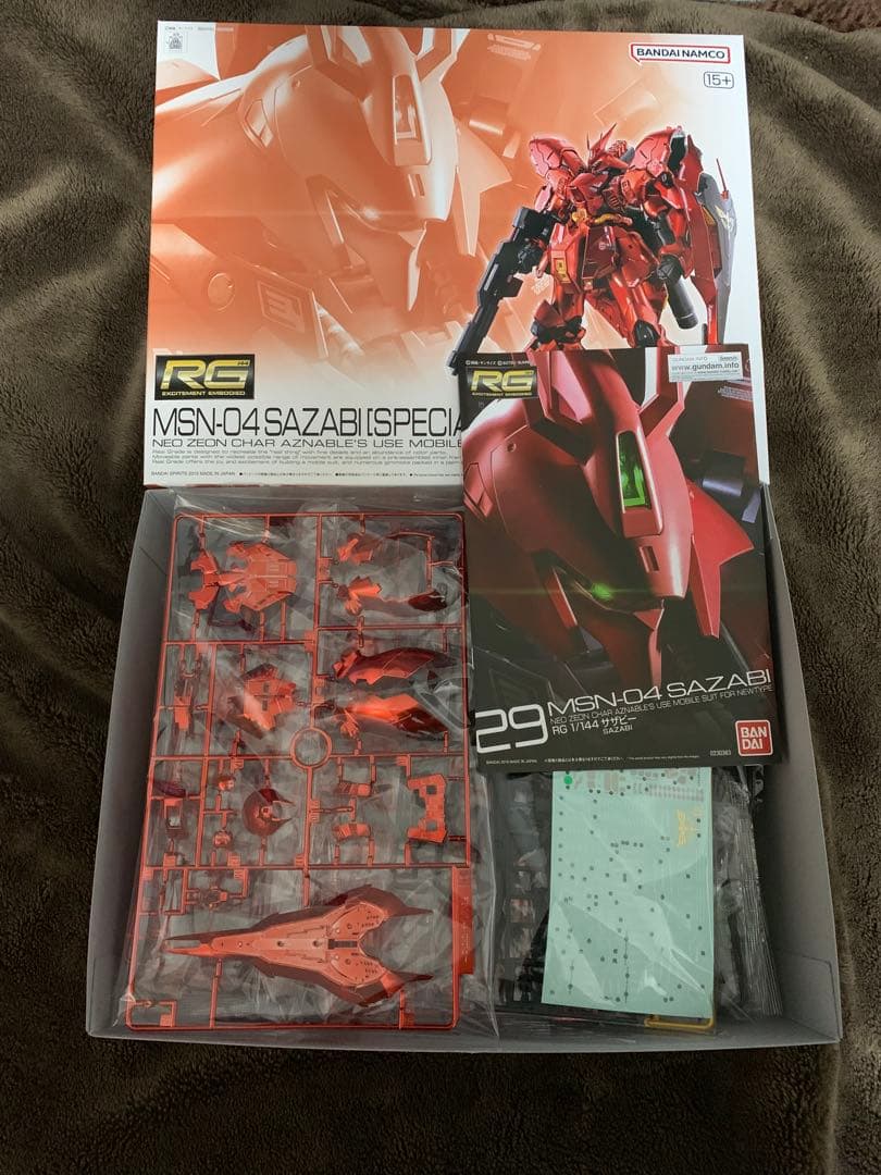 ＲＧ 1/144 サザビー［スペシャルコーティング］