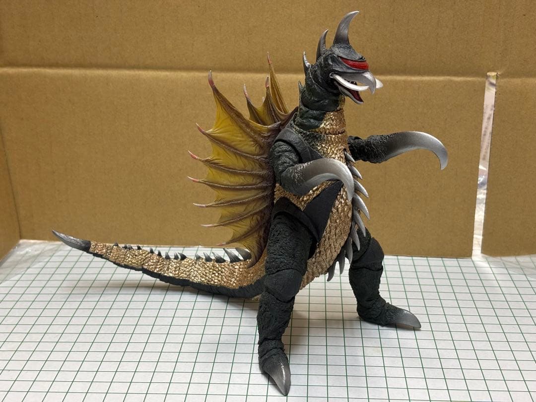 モンスターアーツ　ゴジラ怪獣 ガイガン