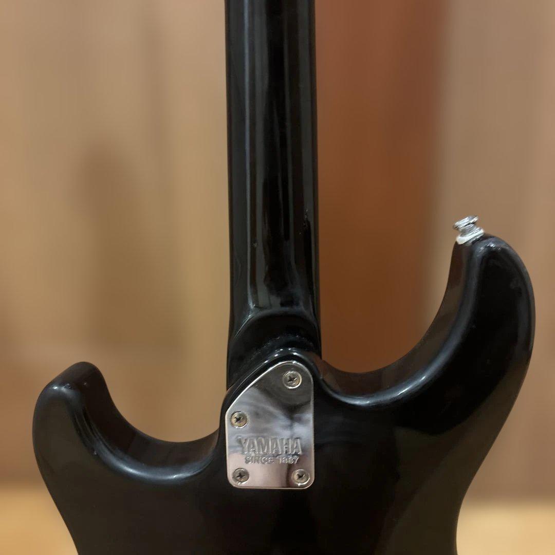 YAMAHA RGS 112P ブラック色 エレキギター アーム付 新品弦張替済