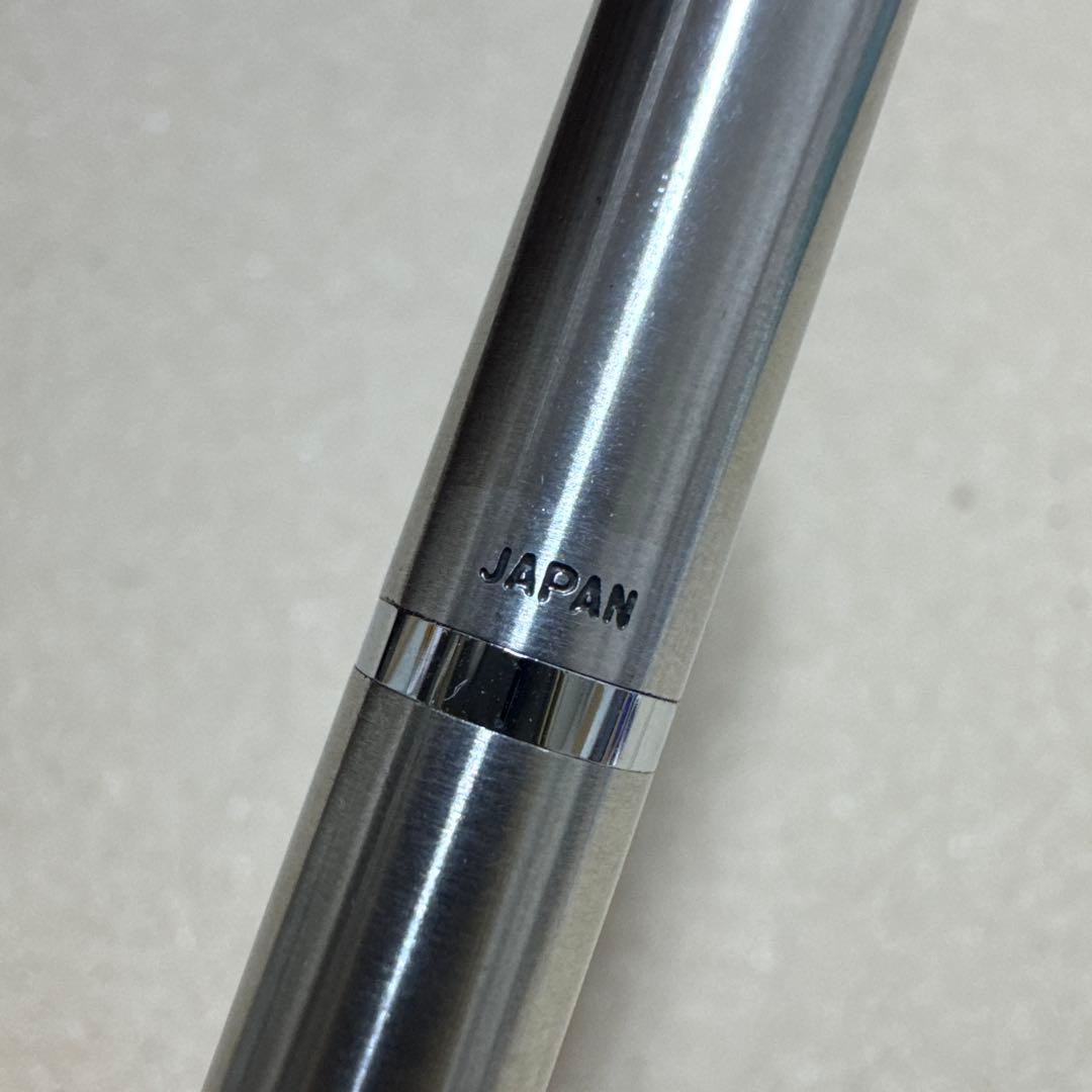 新品 廃盤 PILOT パイロット 細字4色 ボールペン 多色ペン 振り子式