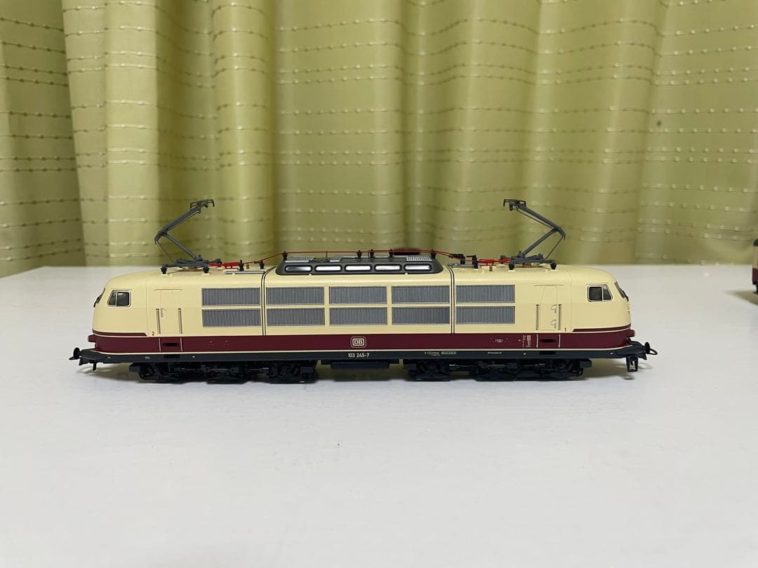 DB103電気機関車（DCCサウンド）＋TEEラインゴルト風客車7両セット