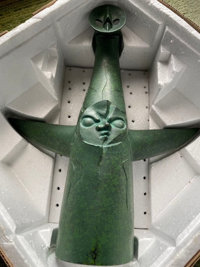 新品　岡本太郎　太陽の塔