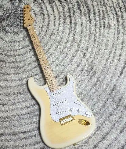 【新品】Fender Richie Kotzen リッチーコッツェン ストラト