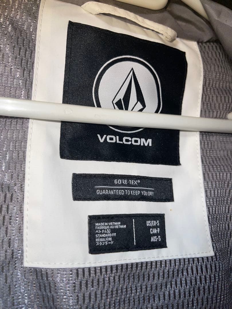 [極美品] 超特価 VOLCOM GORE-TEX スノーボードウェア上下セット