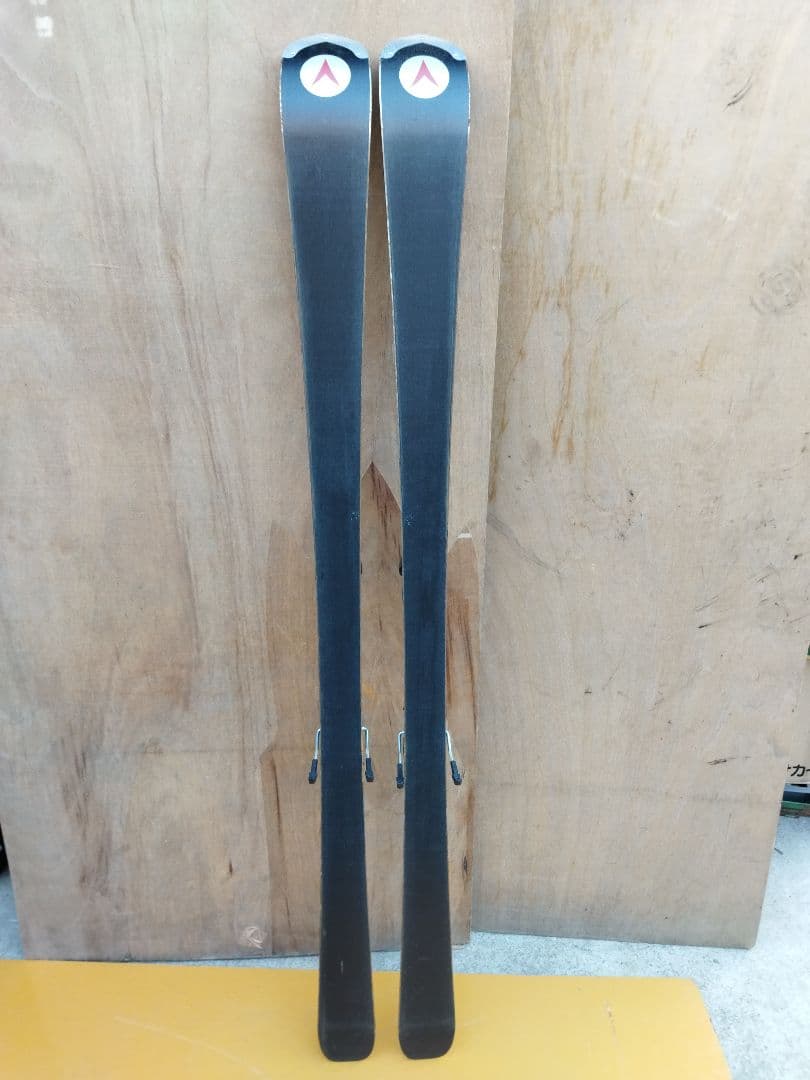 ディナスター　DYNASTAR スキー板　CONTACT 09 グレー