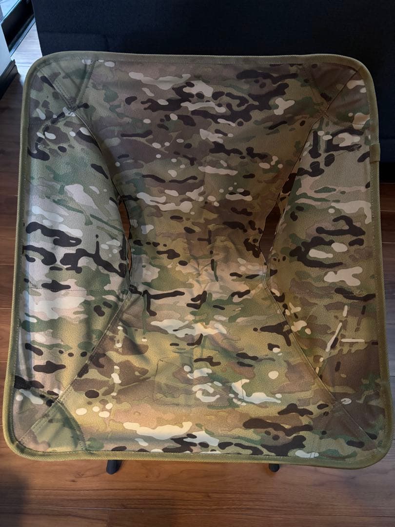 【未使用品】Helinox アウトドアチェア カモフラージュ