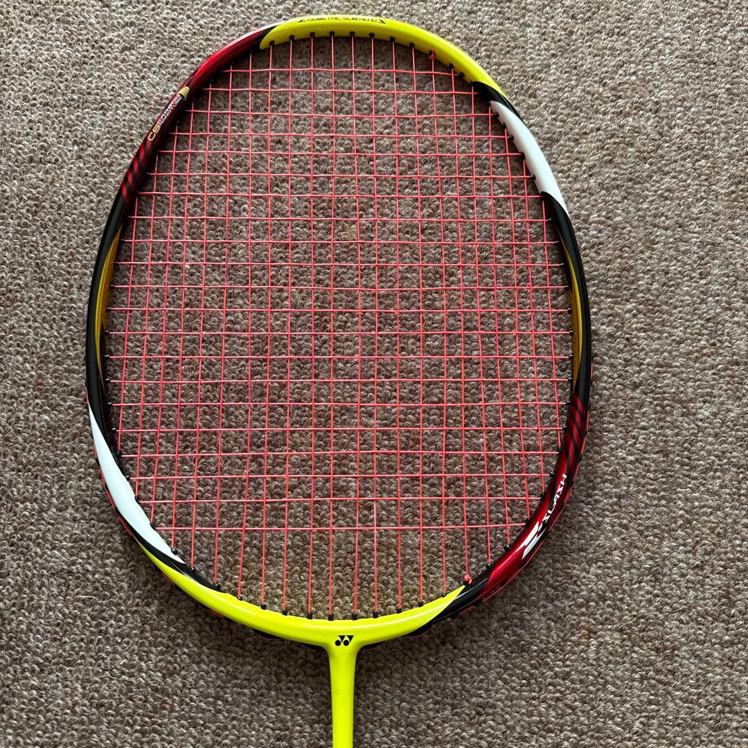にゃっち　YONEX. バドミントン　ラケット