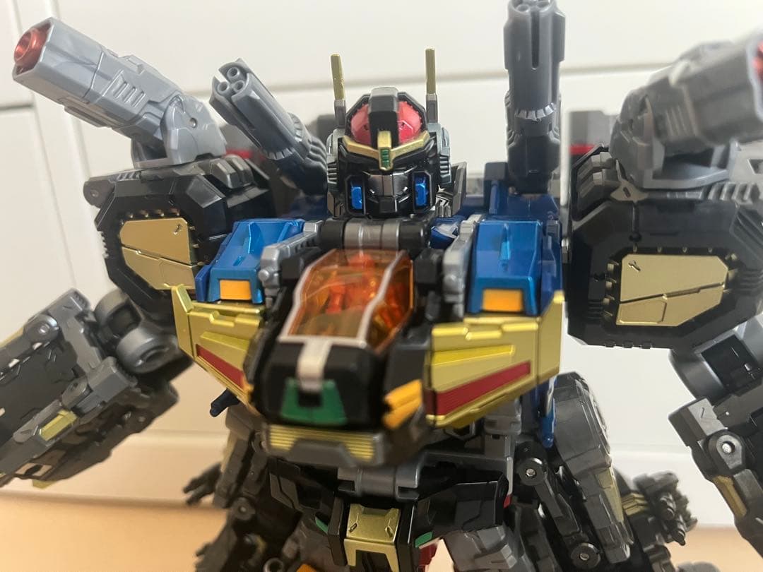 DA-92鎧装合体　パワードコンボイ ダイアクロン