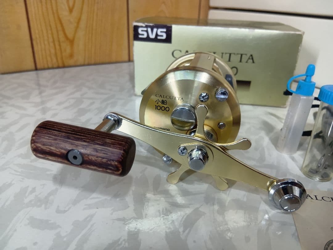 ★シマノ☆カルカッタ小船1000★使用少箱付
