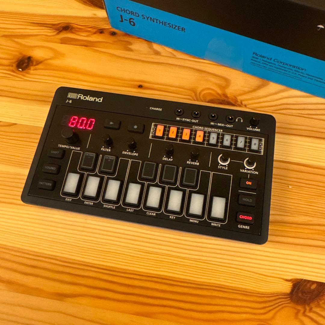 Roland J-6 コードシンセサイザー