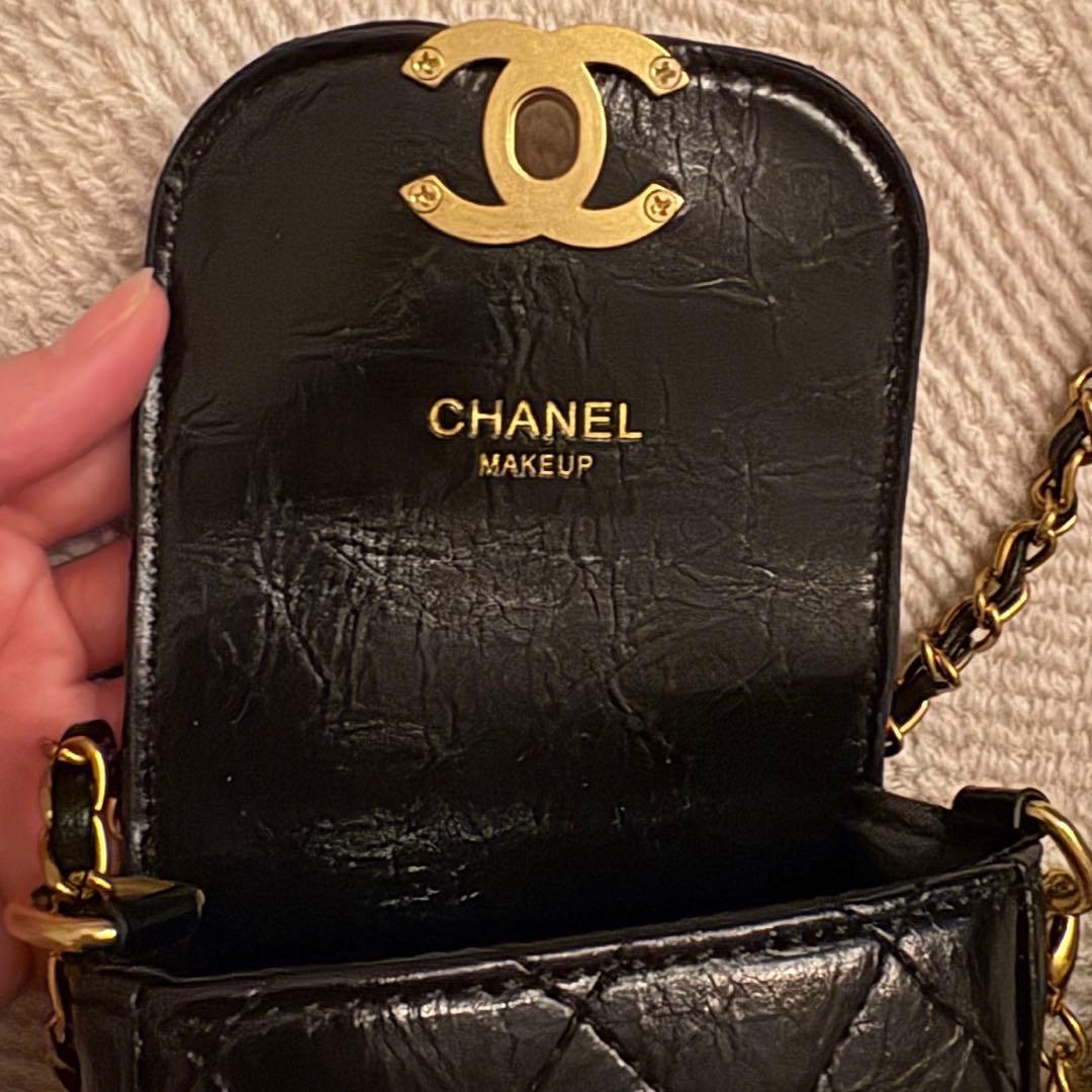 CHANEL VIP シャネル 非売品 キルト スマホ　ショルダー　ケース