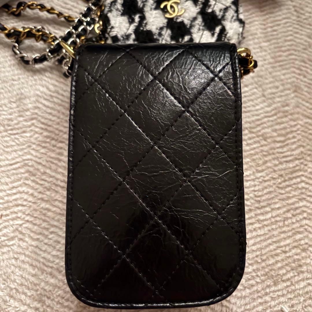 CHANEL VIP シャネル 非売品 キルト スマホ　ショルダー　ケース