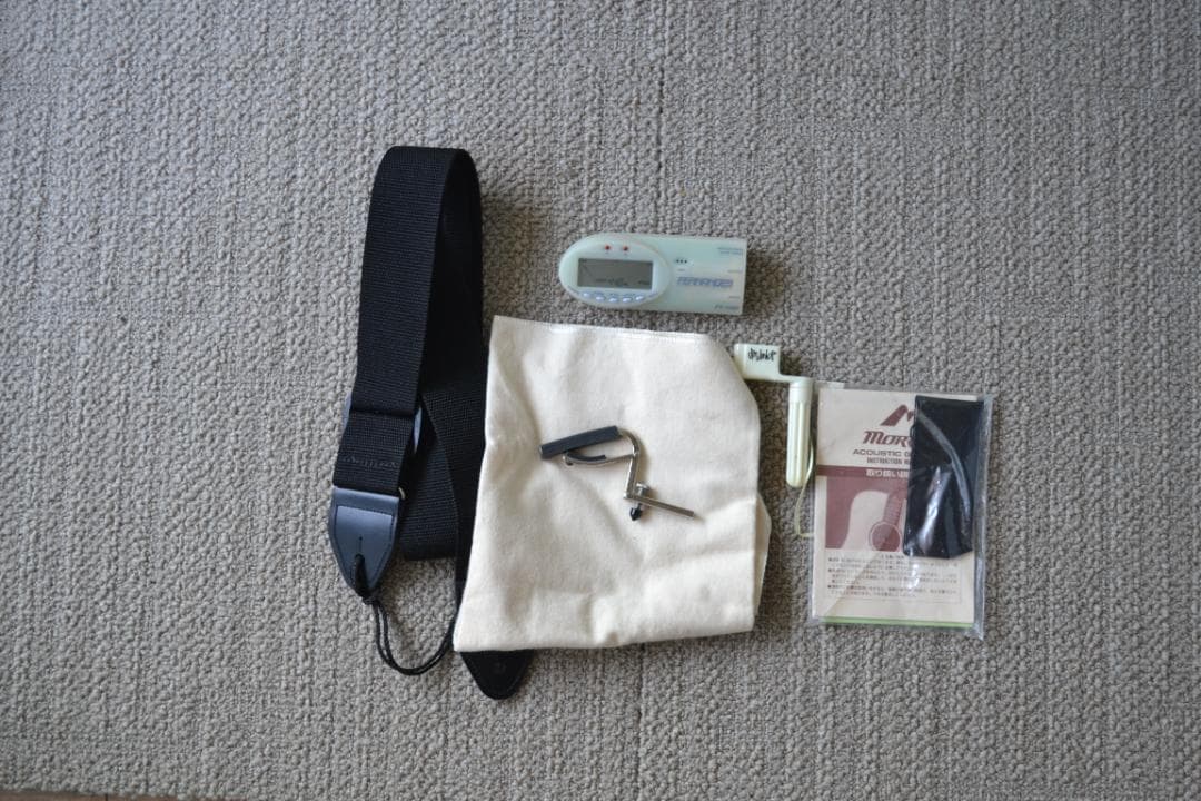 morris F-01TS　モーリス　アコースティック　ギター付属品付